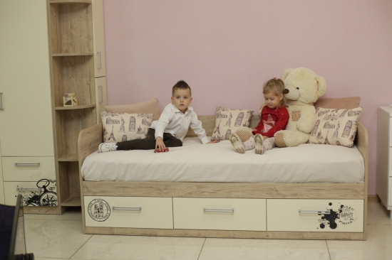 Підліткове ліжко 