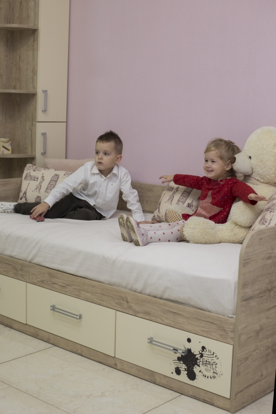 Підліткове ліжко 