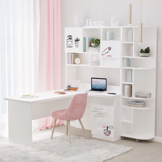 Кутовий стіл з надбудовою та еркером 